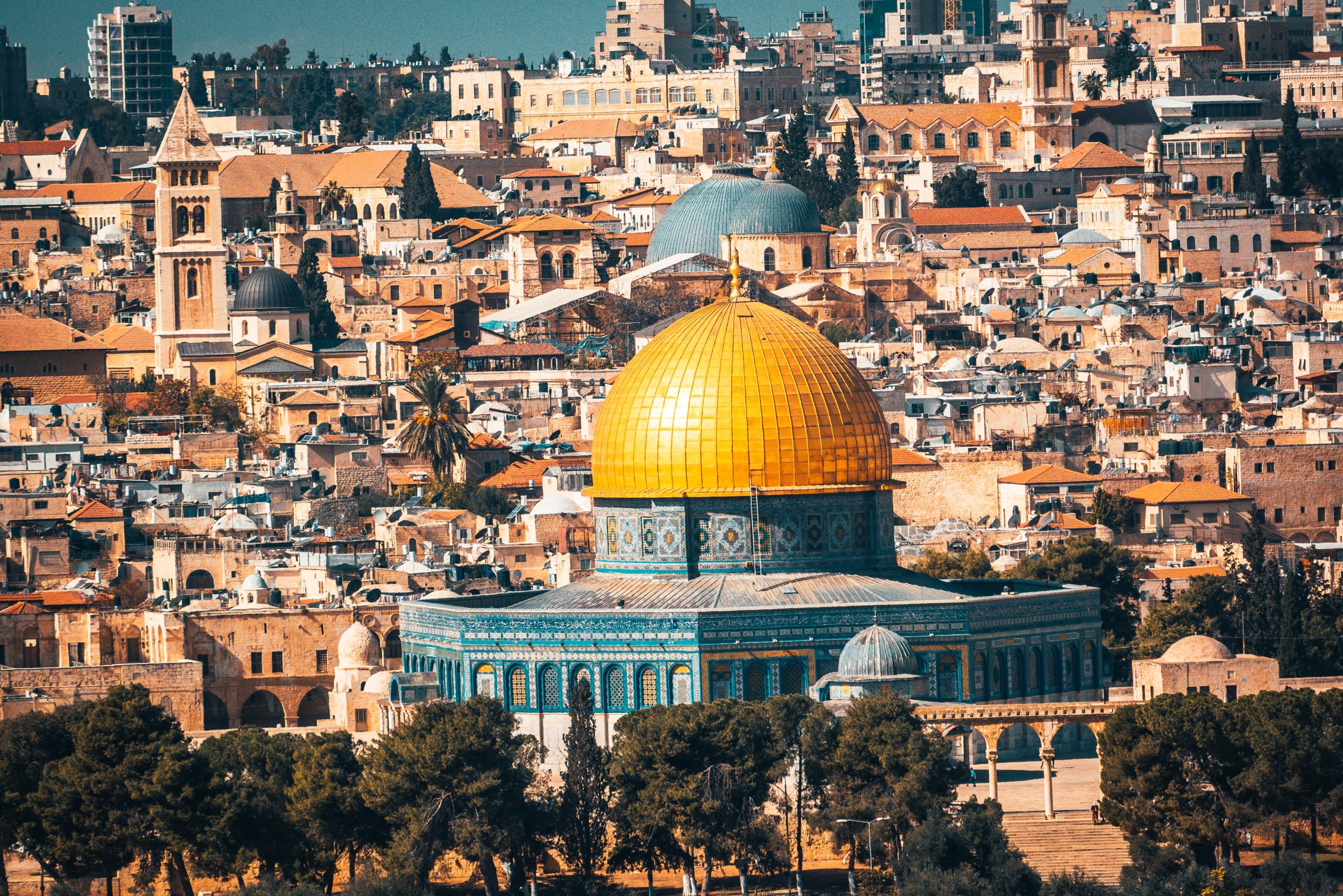 From Muhammad and the Jews to Israel and the Muslims, Is there a fair Vision?